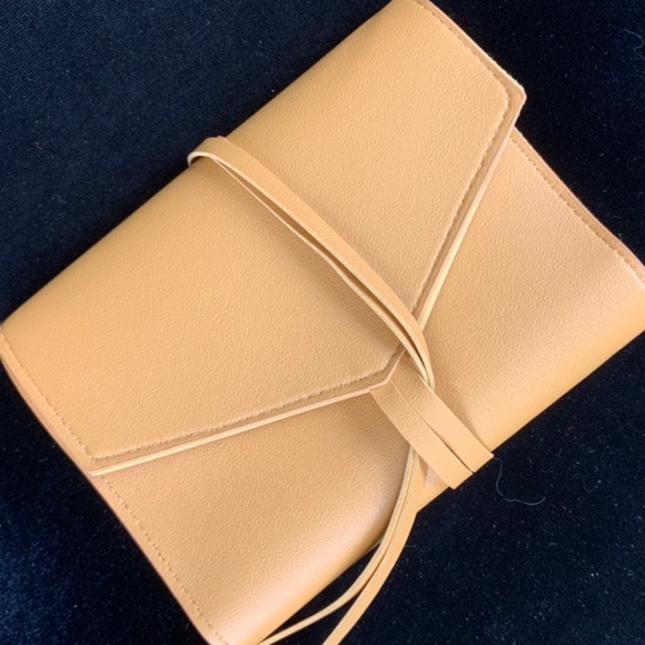 New Back to School Tech Organizer Honey Vegan Leather by Glass Ladder Katerina - Picture 7 of 11